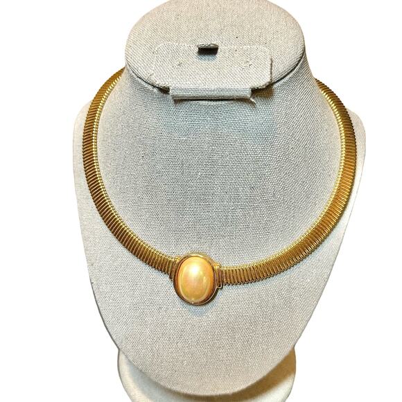 Vintage Christian Dior 1980s Omega Choker. Featuring Faux Pearl Focal Piece. - Picture 4 of 13